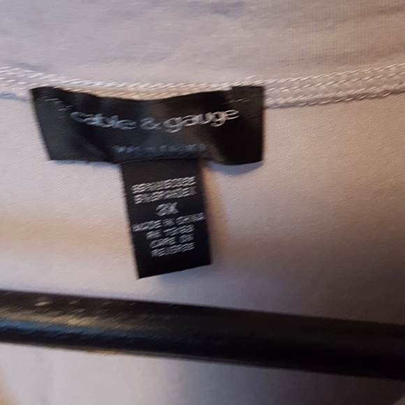 [3/$30] Woman's grey/silver blouse - Picture 3 of 4